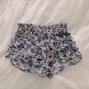 💋AE blue flower shorts